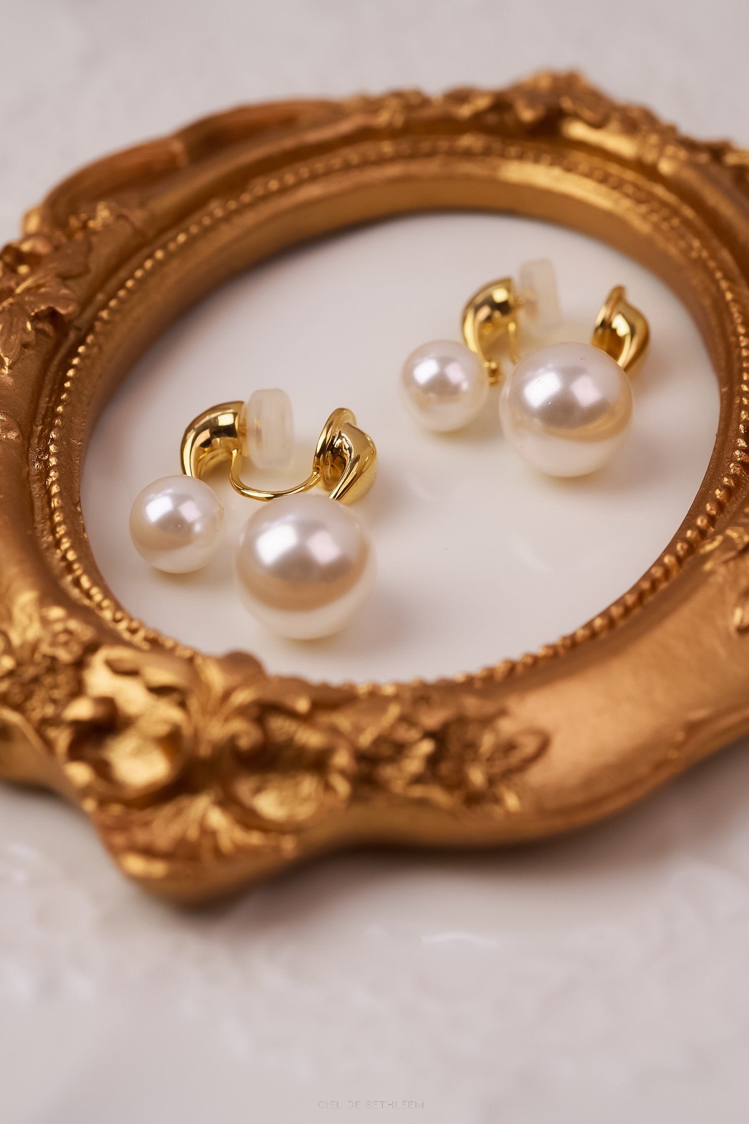 Pearl Swing Clip-on Earrings