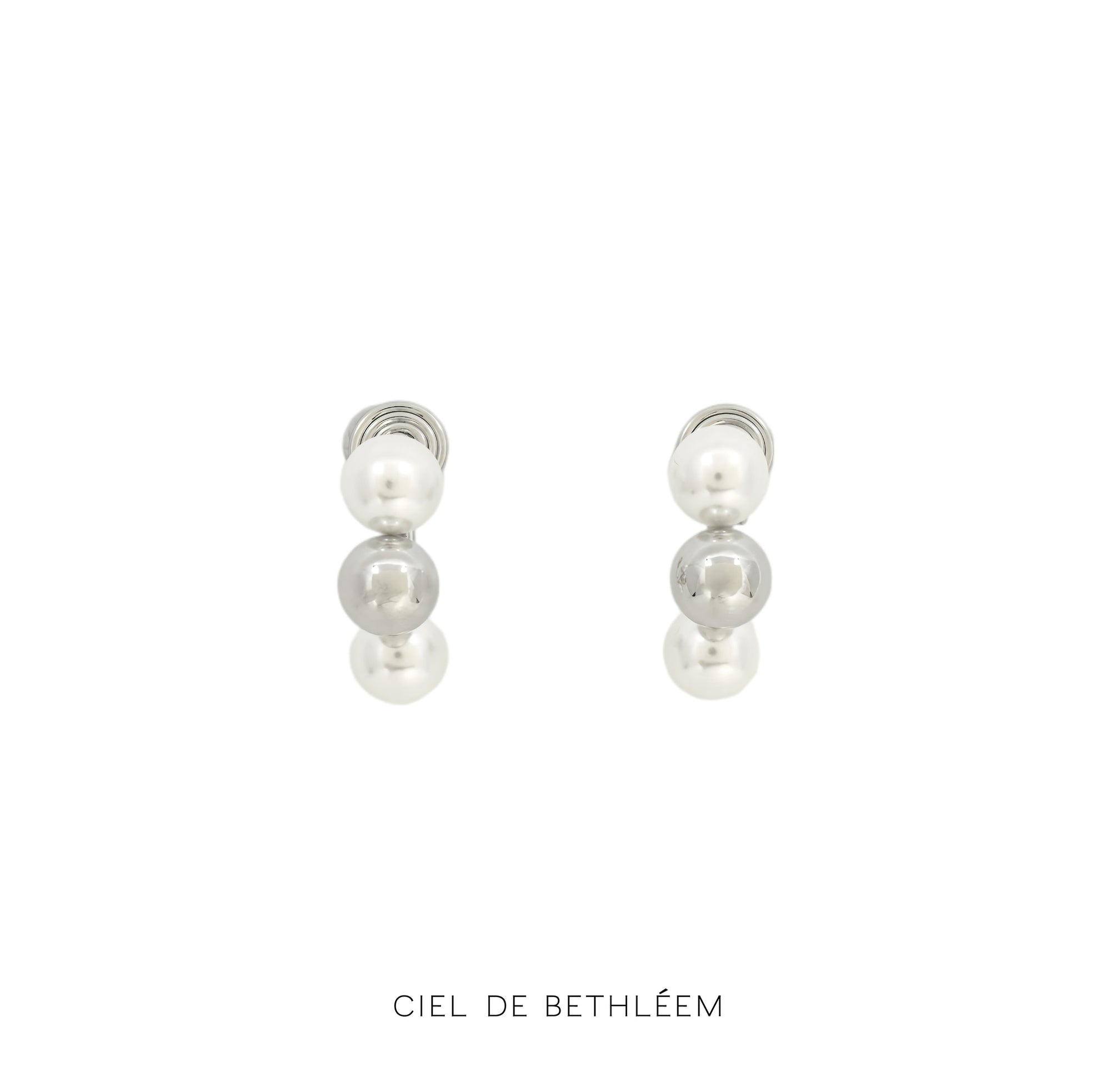 Pearl Vibe Earrings