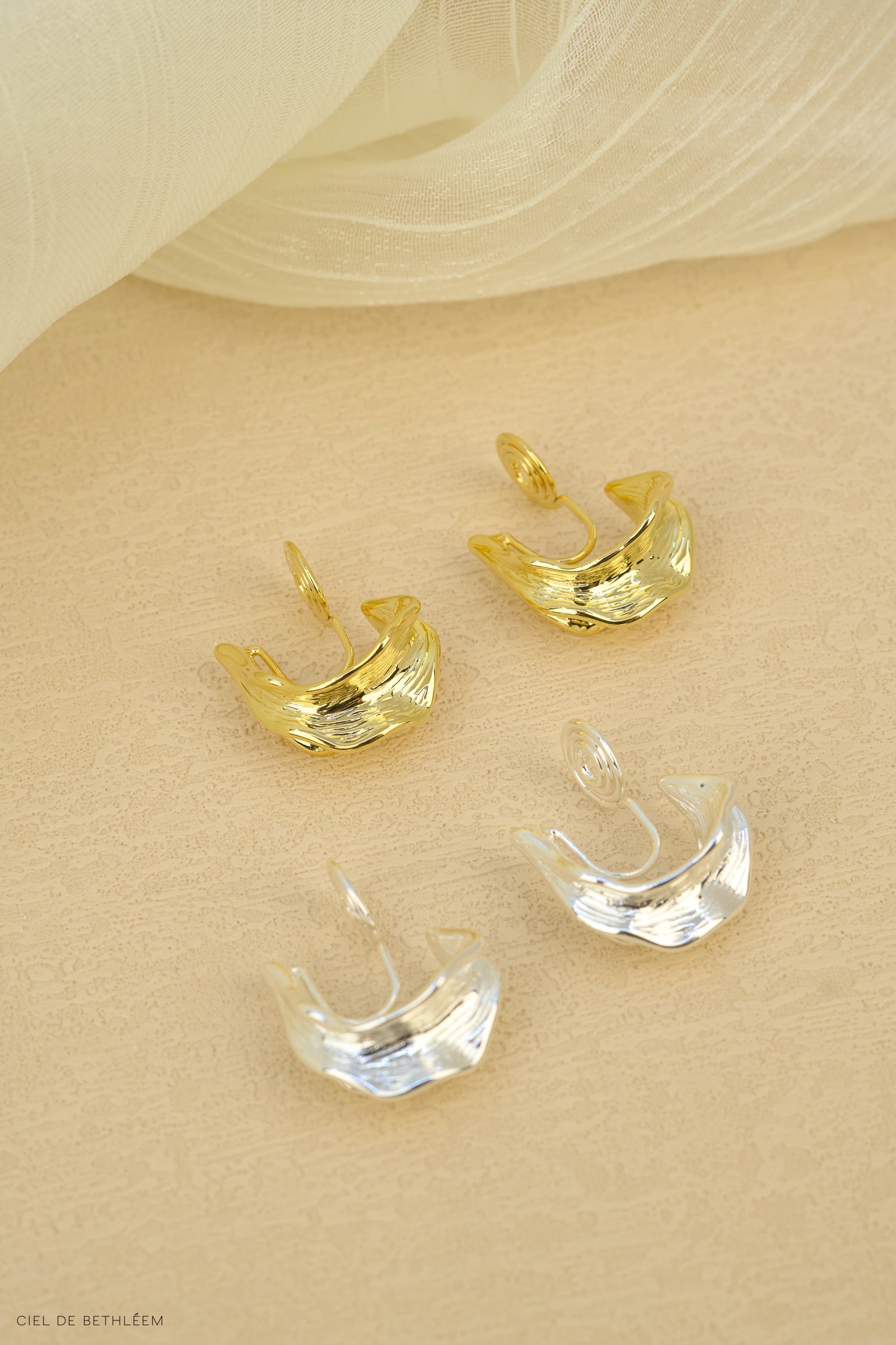 Ribbon Breeze Hoops