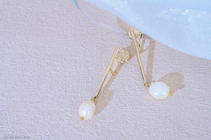 Modern Pearl Drop Earrings