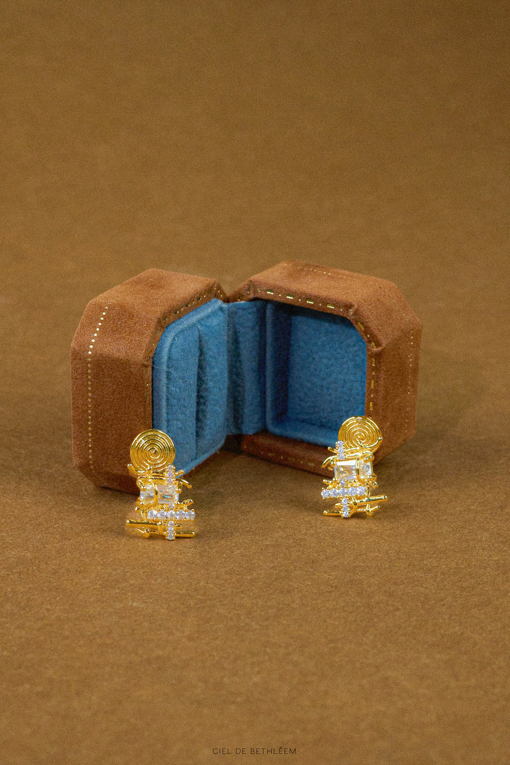 Golden Grid Clip-on Earrings