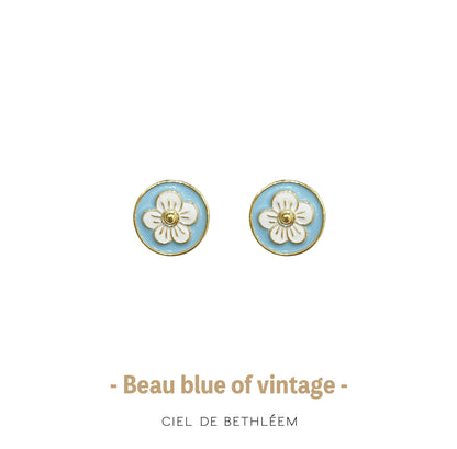 Beau blue of vintage