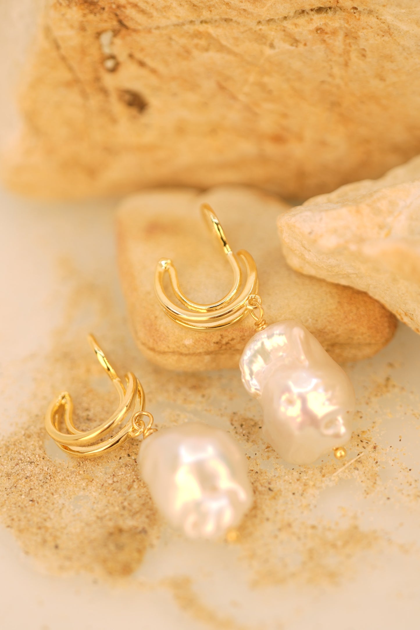 Natural Baroque Pearl Hoop Clip-on Earrings