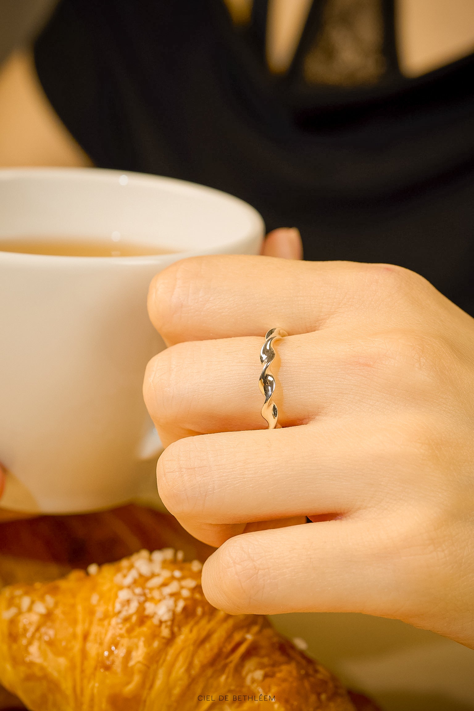 Drift Ring - Whisper