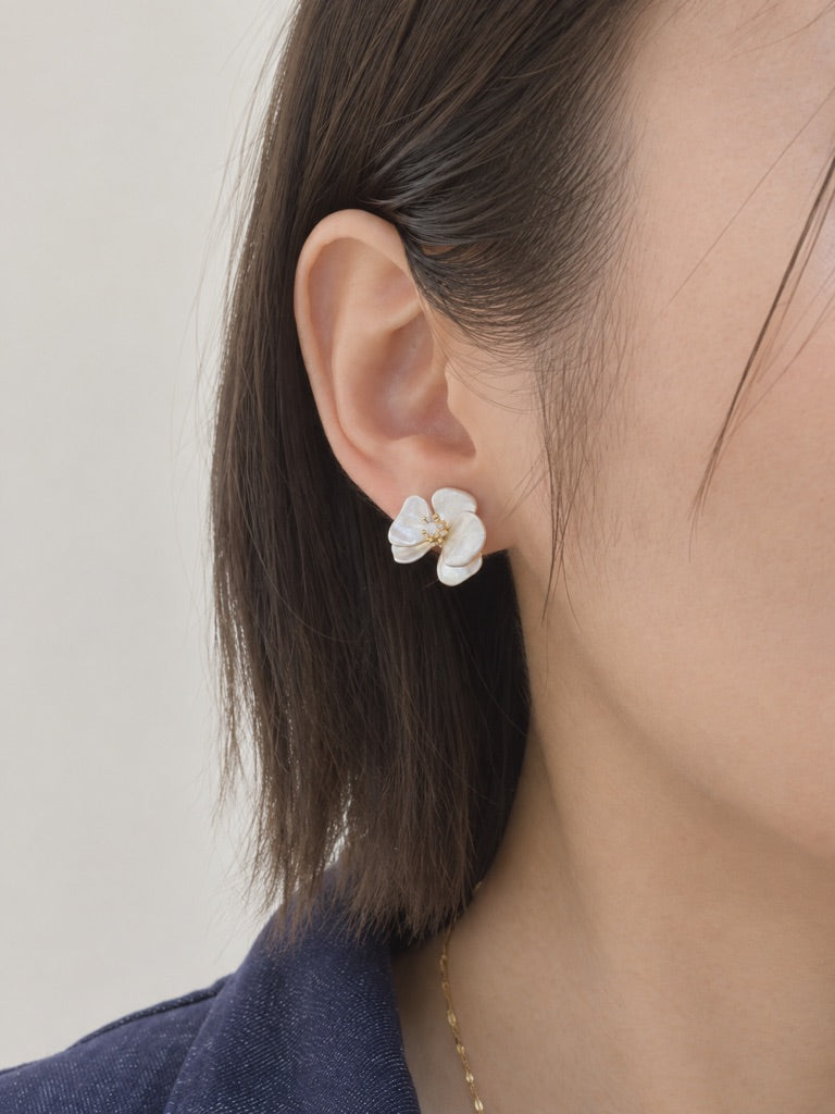 White Floral Earrings