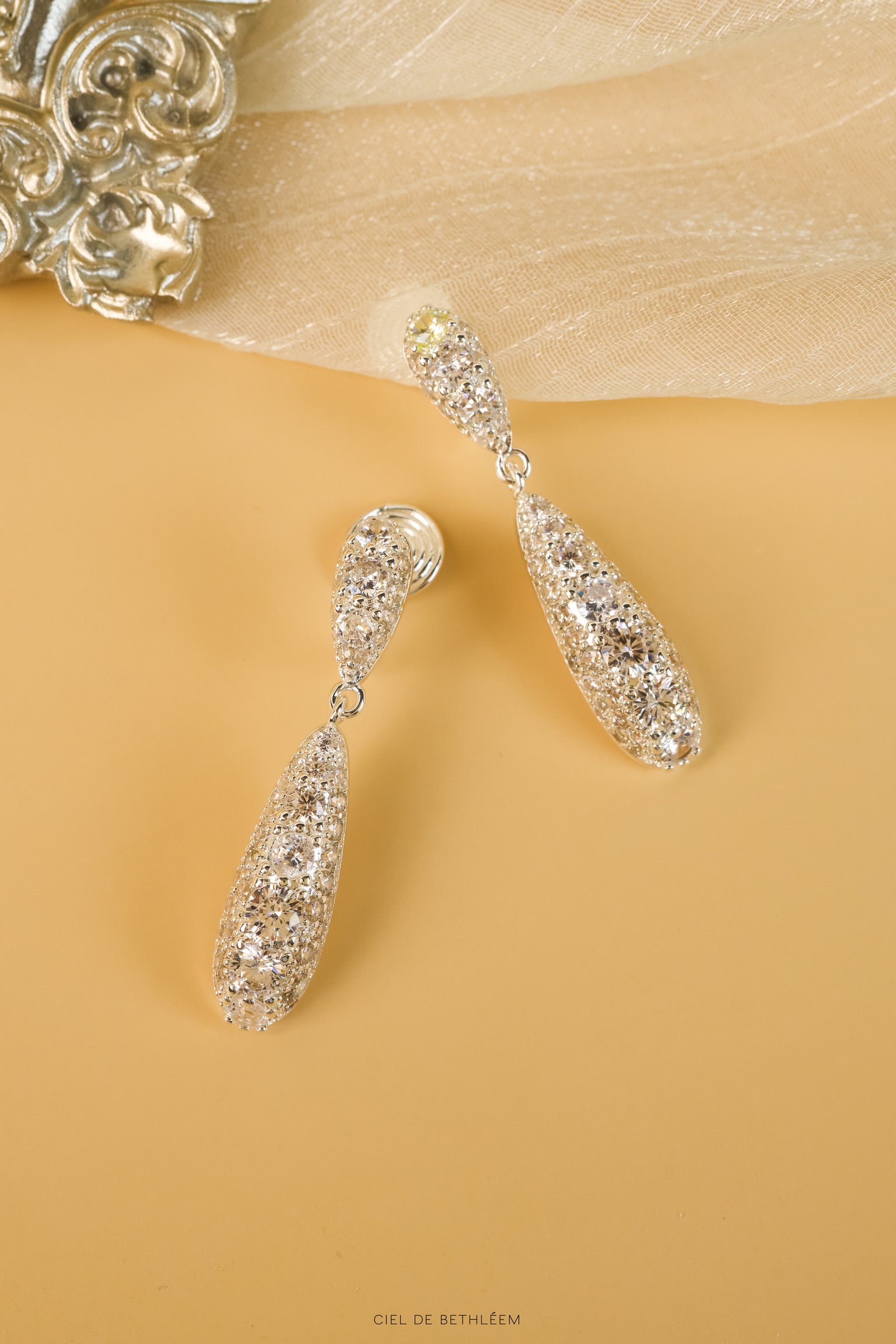 Everglow Drop Earrings