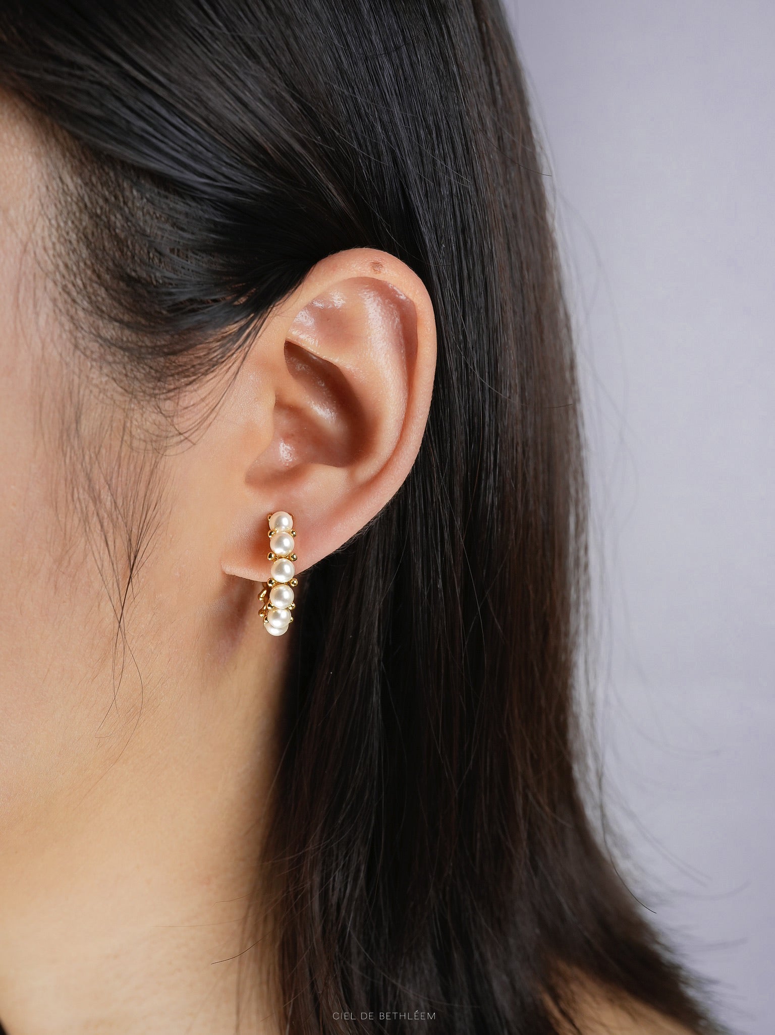 Charlotte Pearl Hoops