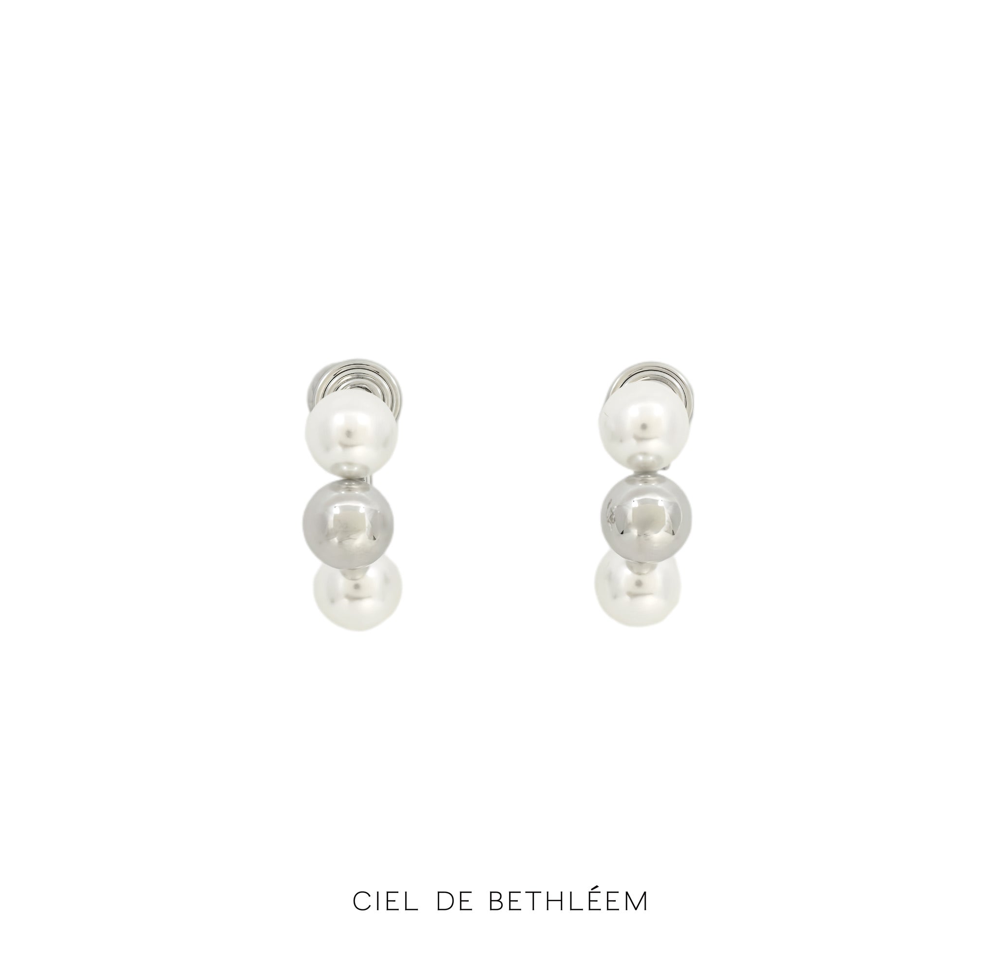 Pearl Vibe Earrings