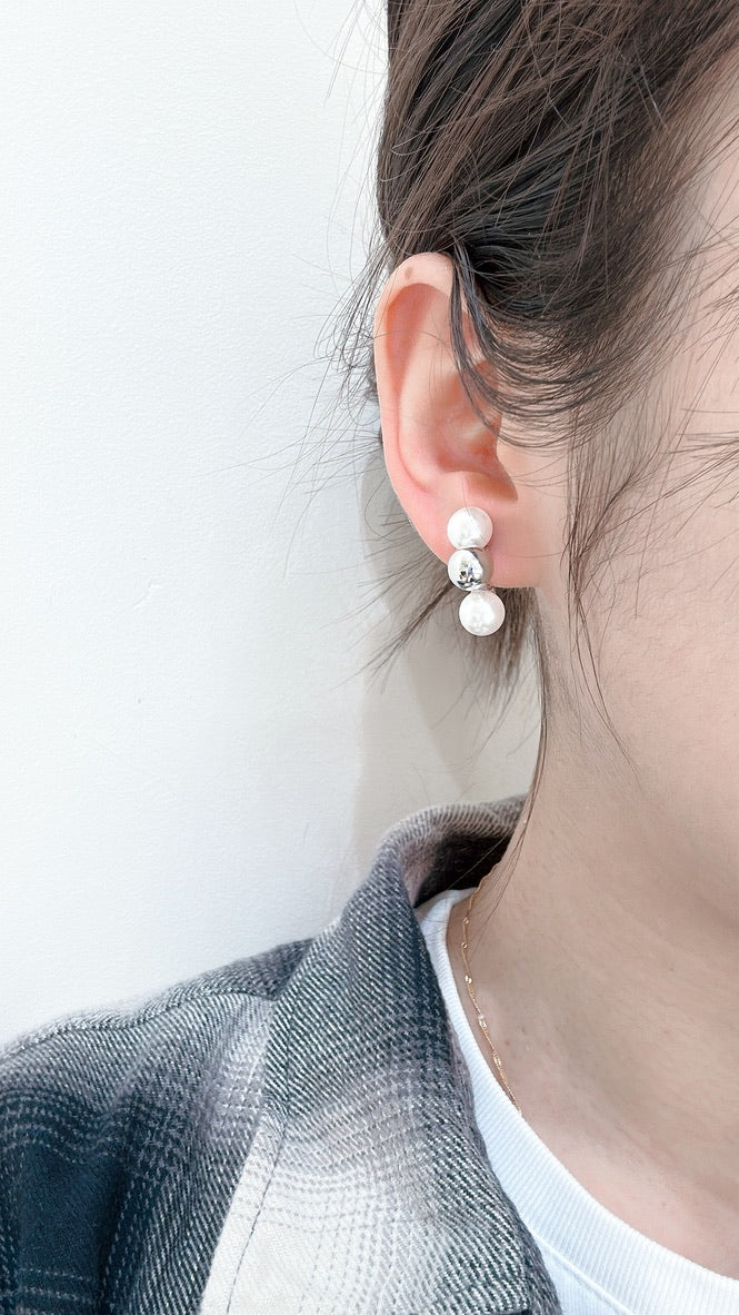 Pearl Vibe Earrings