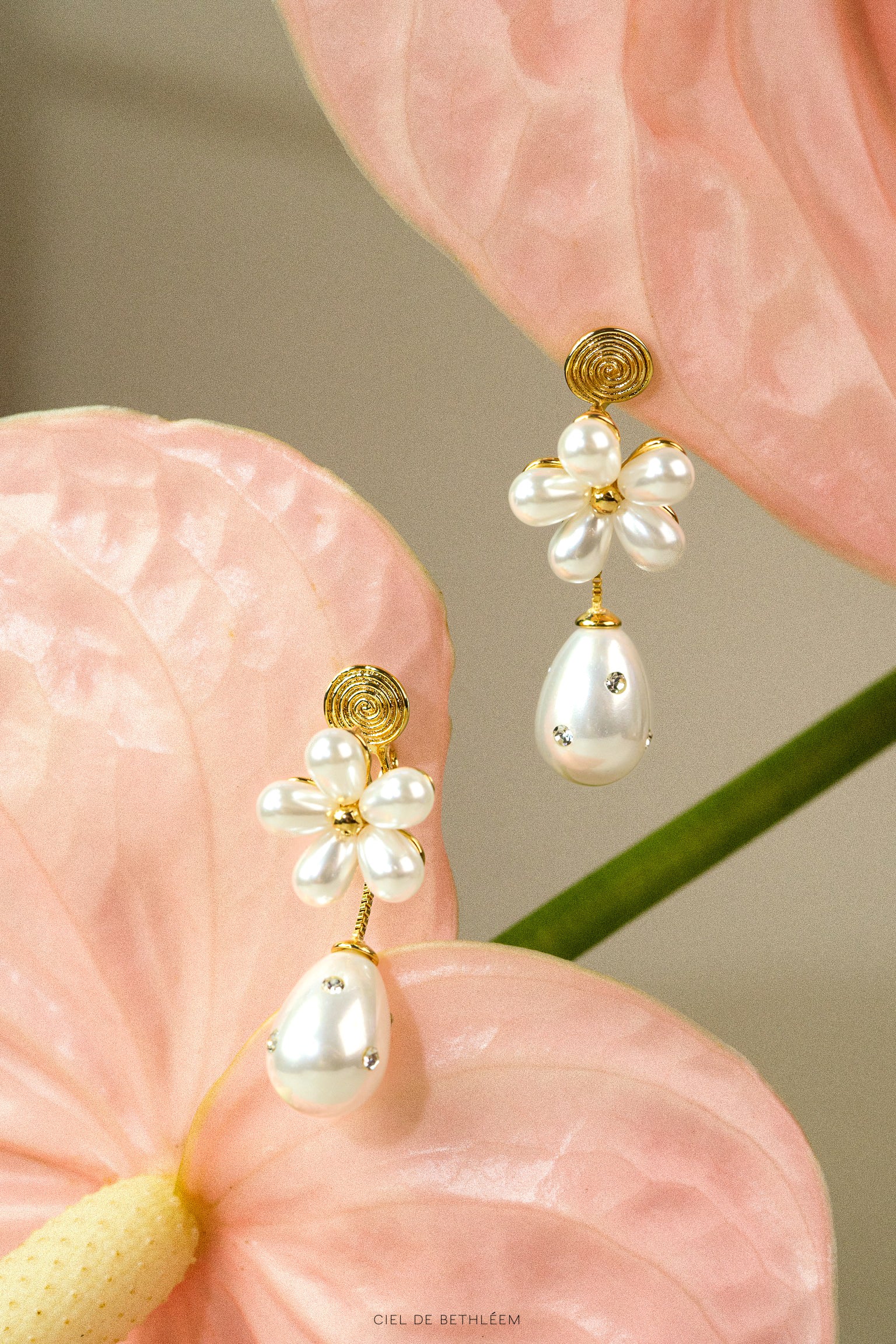 Evelyn Floral Clip-on Earrings