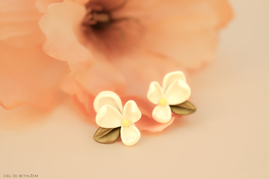Lush 蕾絲耳釘