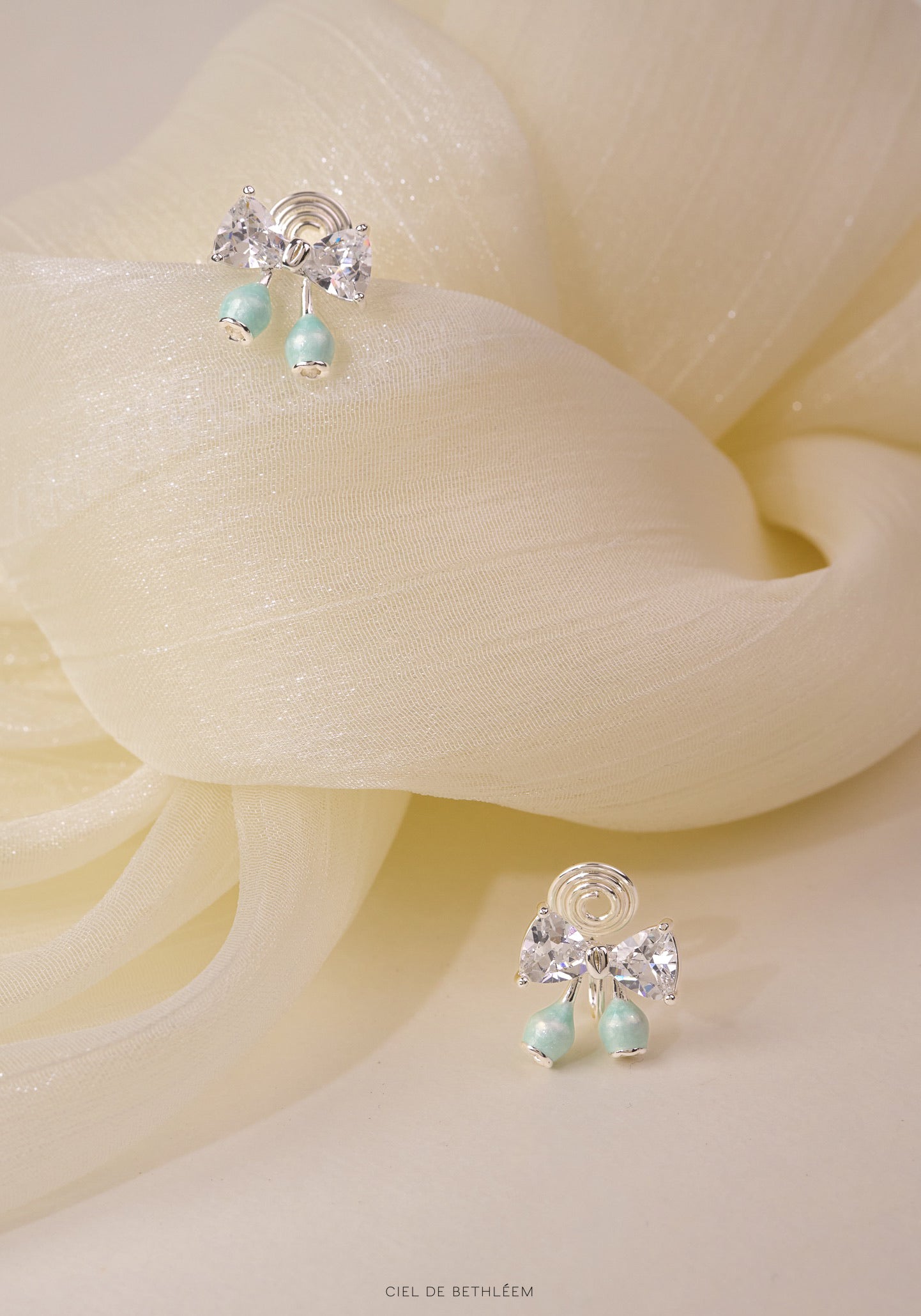 Seafoam Bow