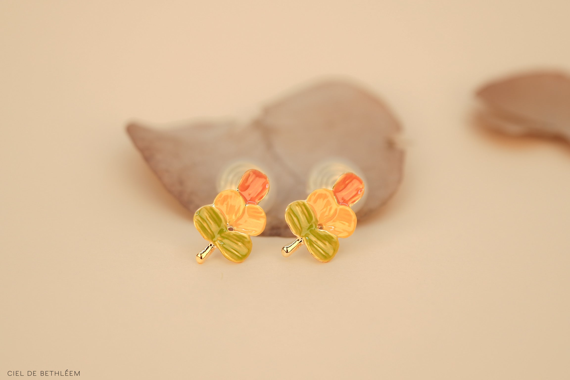 Tropical Sapling Studs