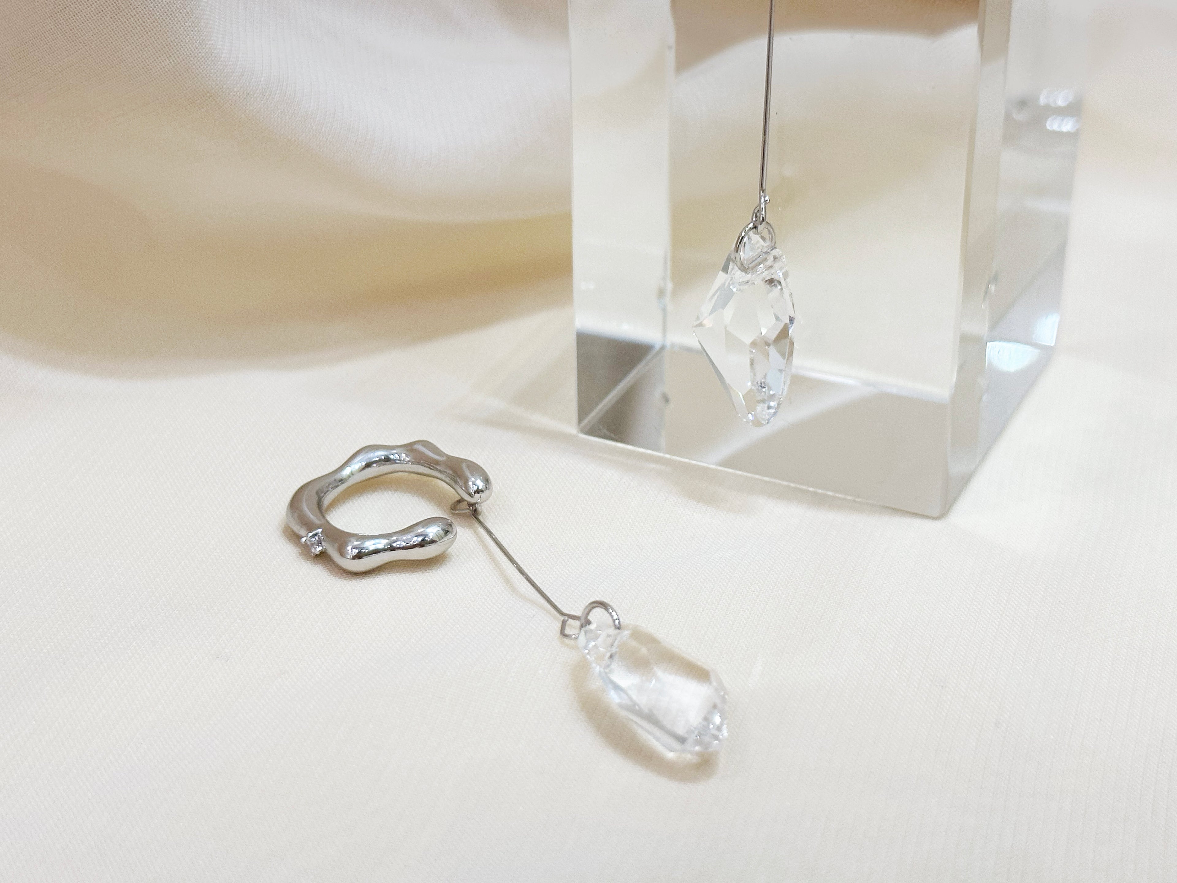 Clear Drop Ear Cuff