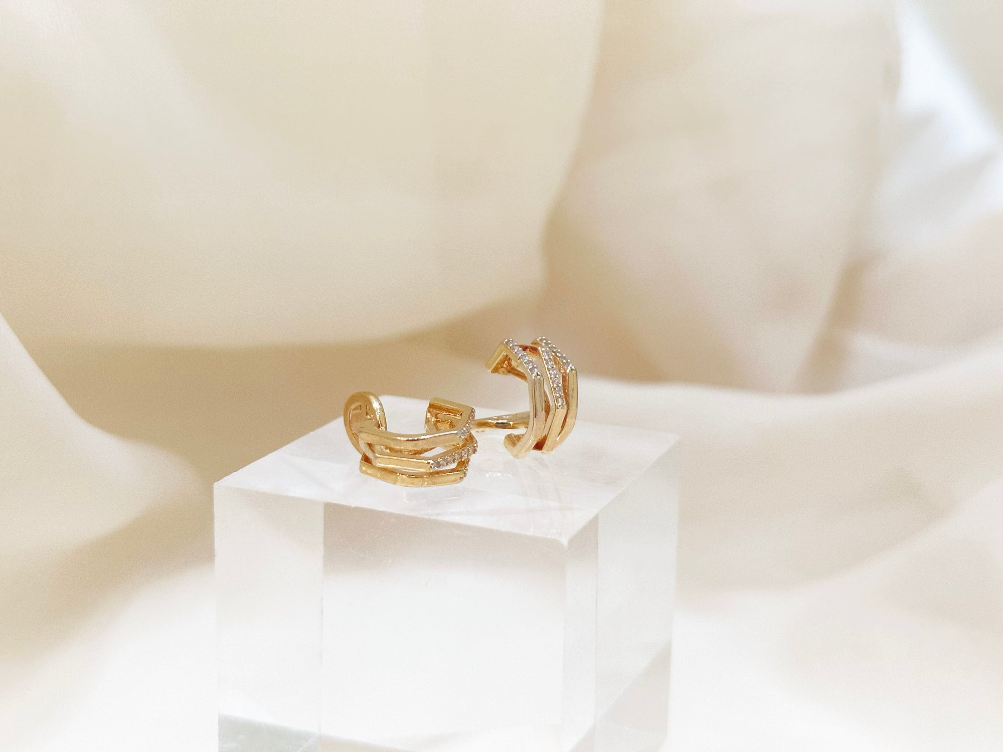 Mini Timeless Hoop