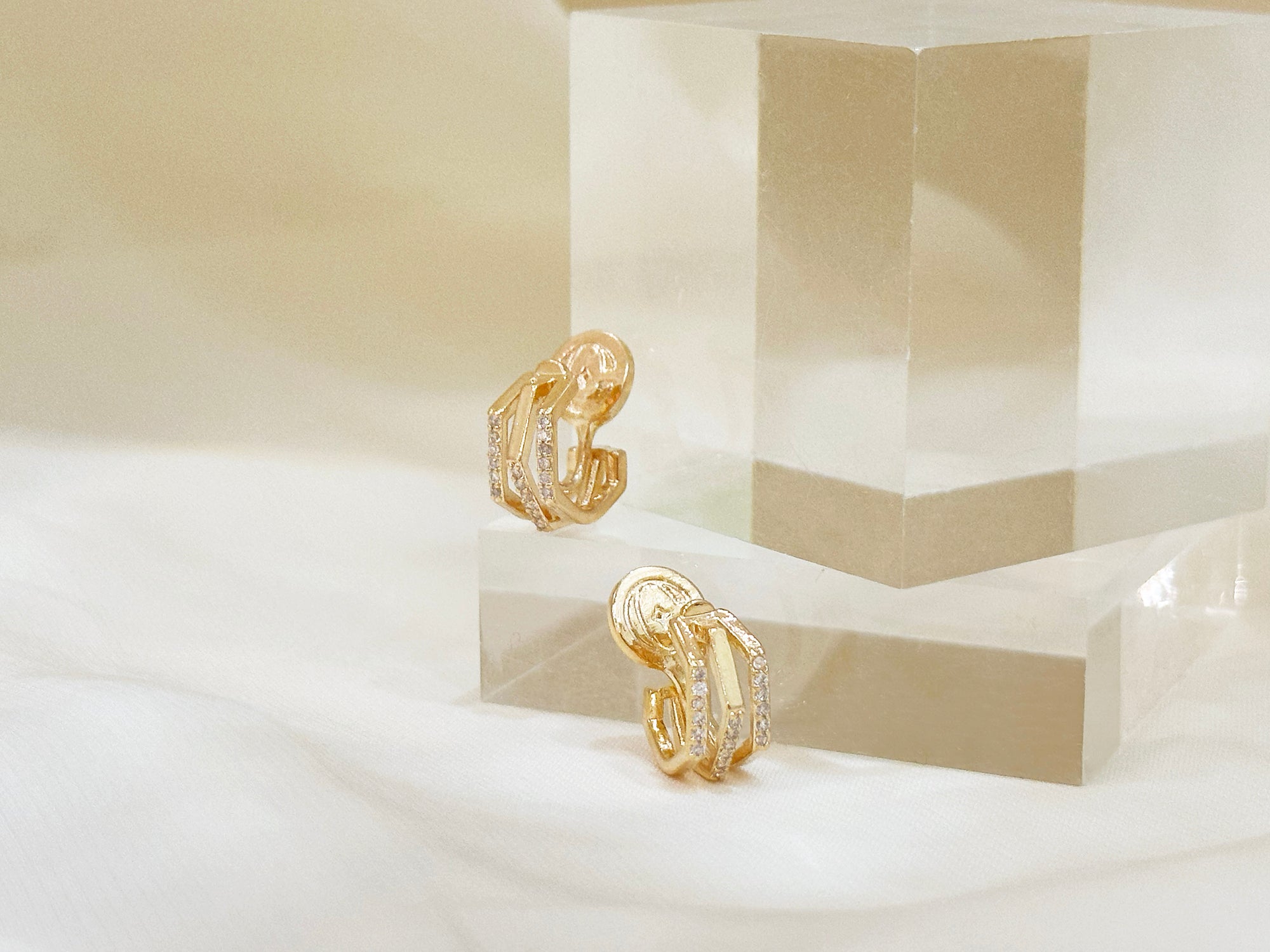 Mini Timeless Hoop