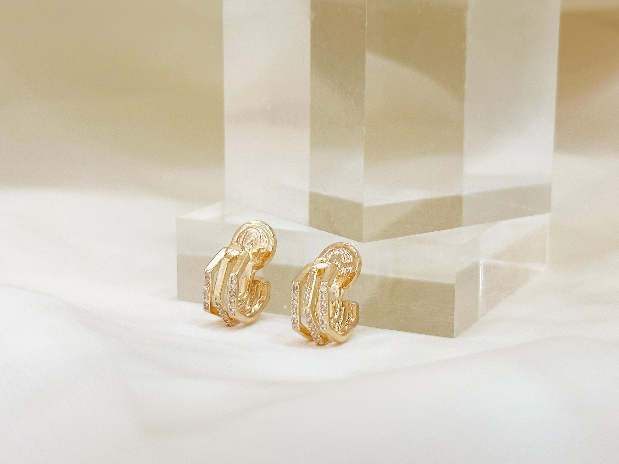 Mini Timeless Hoop