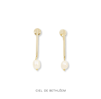 Modern Pearl Drop Earrings