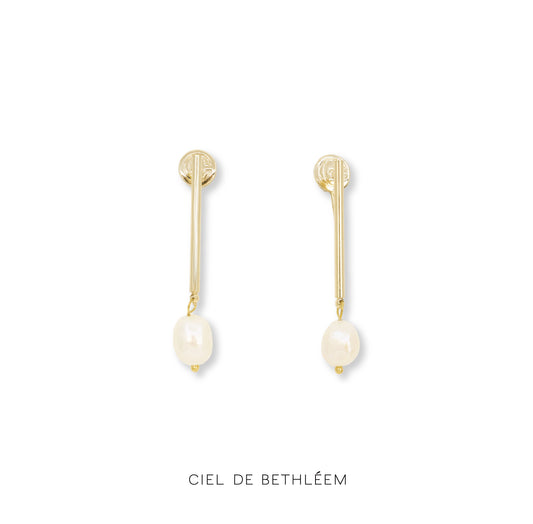 Modern Pearl Drop Earrings