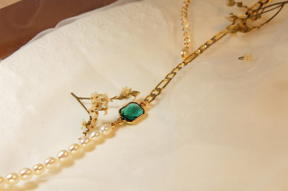 Golden Emerald Crystal Pearl Necklace