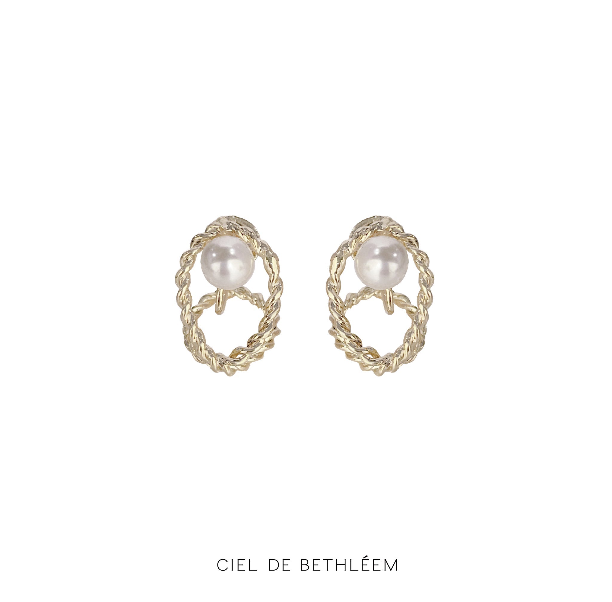 Cradle Pearl Earrings