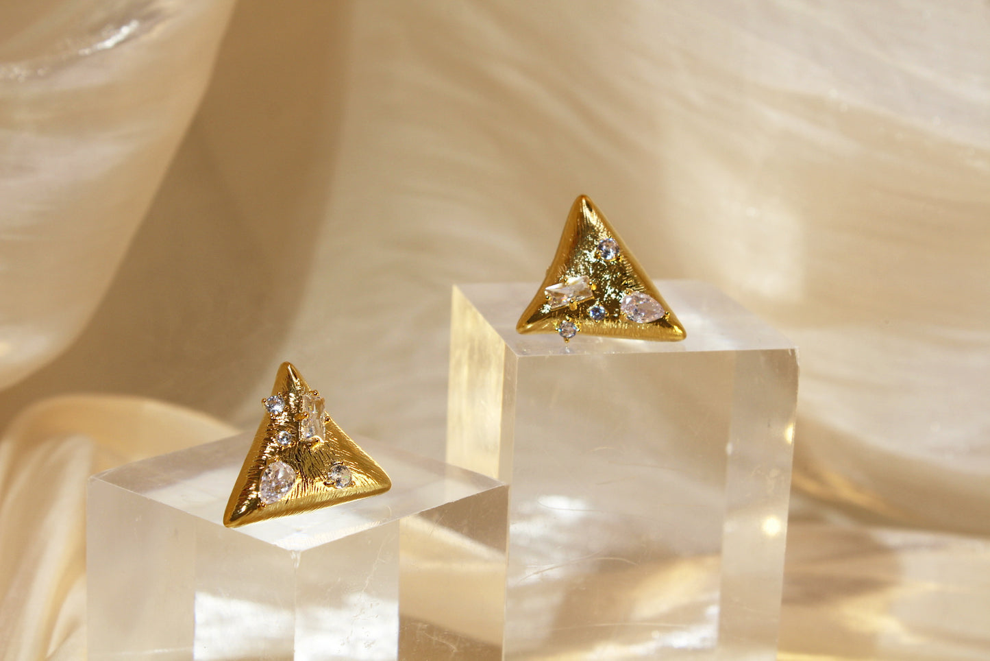 Sparkle Stone Triangle