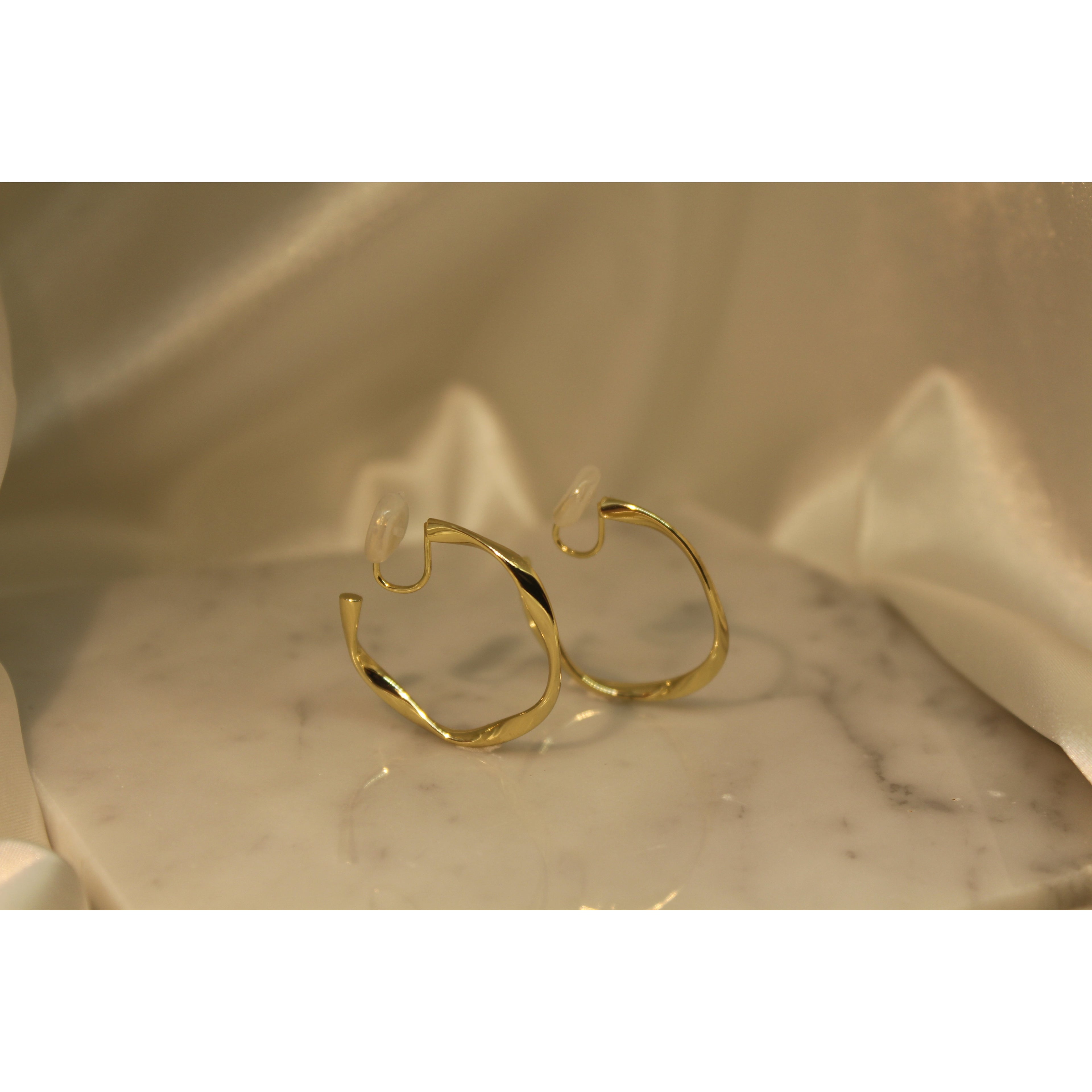 Round Hoop Clip-on Earrings