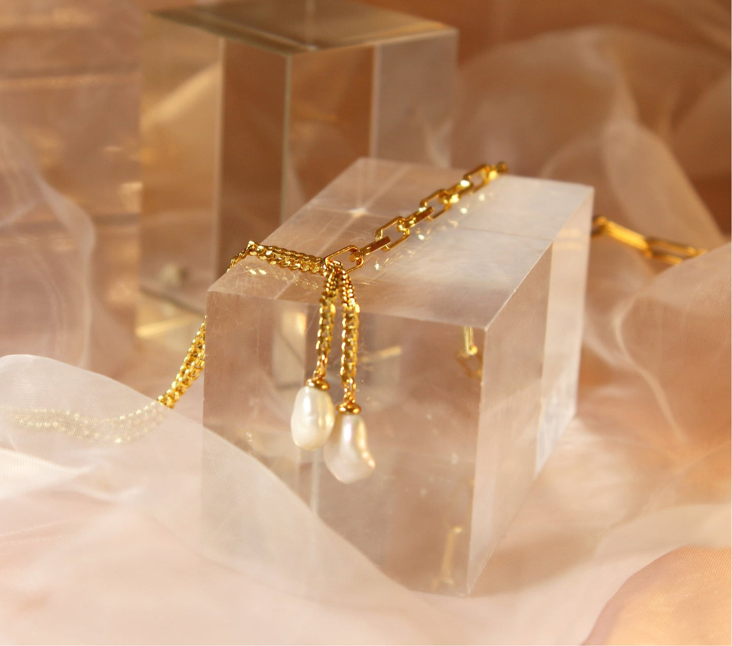 [Pre-order] Pearl Split Joint Toggle Necklace